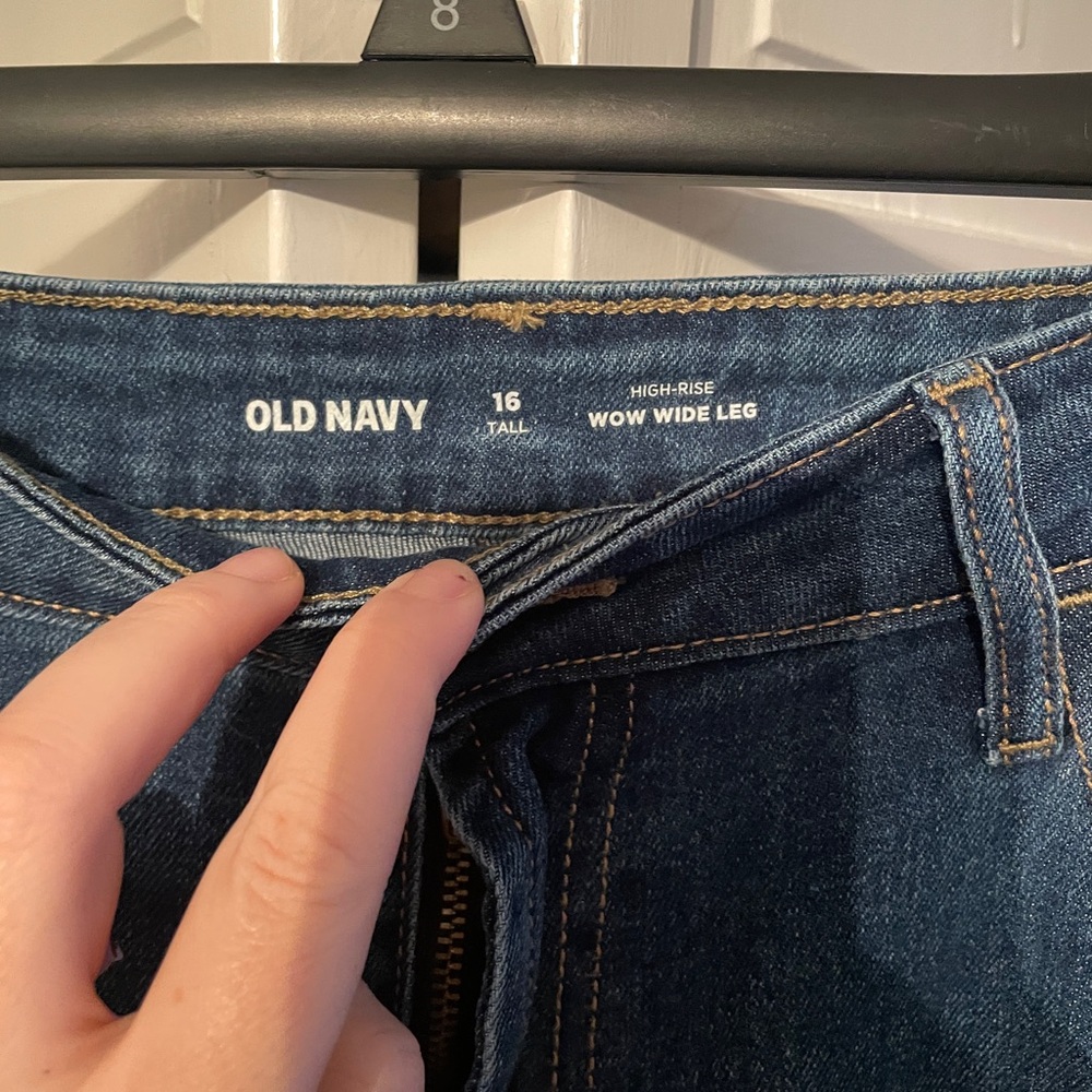 Old Navy High Rise Wow Wide Leg Jeans* - Picture 4 of 5